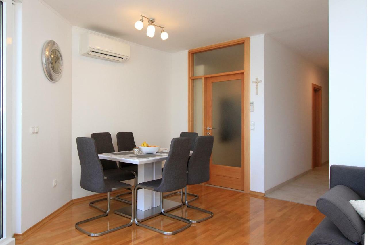 Luxury Omis Apartment Exteriör bild