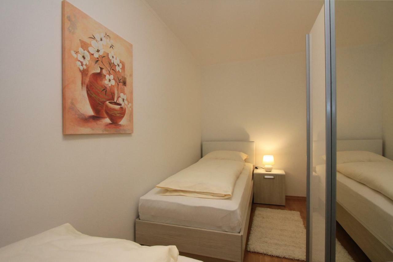 Luxury Omis Apartment Exteriör bild